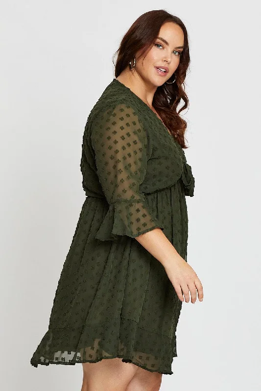 Green 3/4 Sleeve Flock Spot Tie Dress