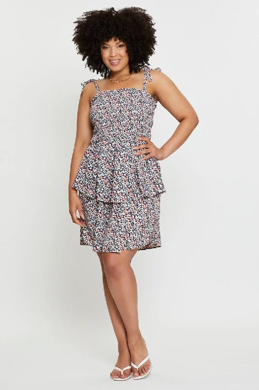 Ditsy Print Plus Sleeveless Shirred Tiered Skater Dress