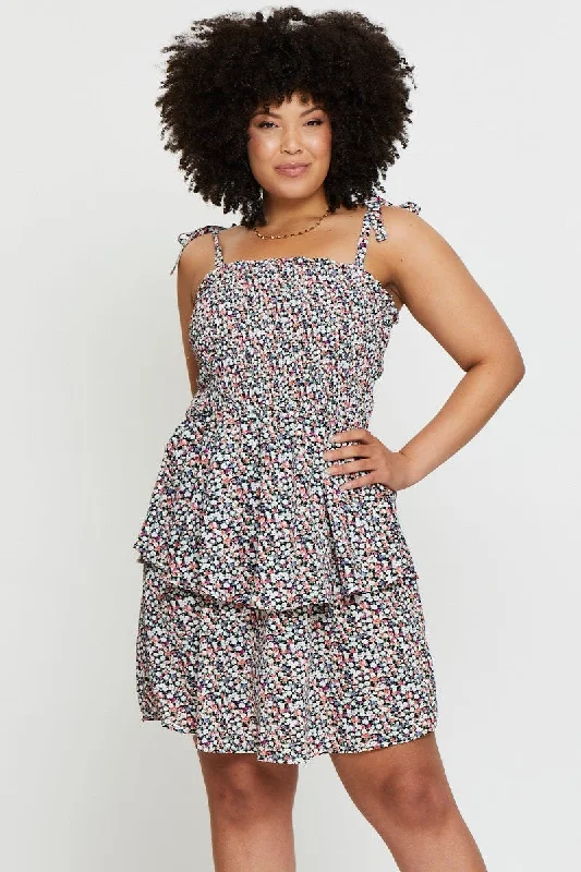 Ditsy Print Plus Sleeveless Shirred Tiered Skater Dress