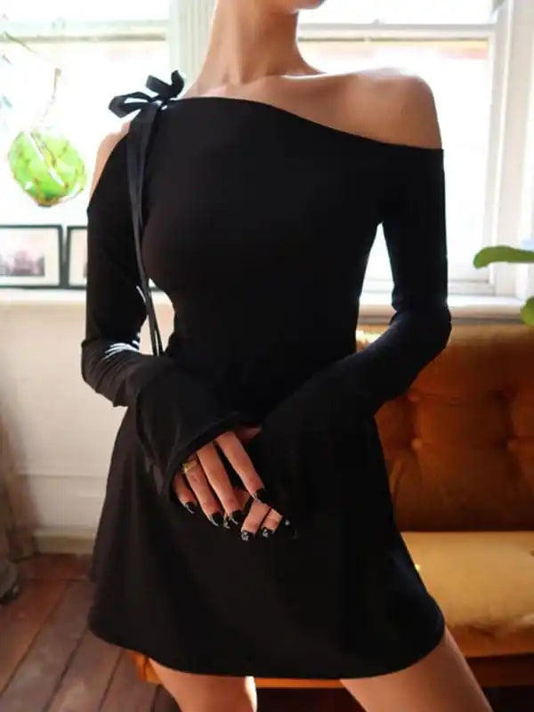 Women’s new sexy slanted shoulder lace-up elegant long-sleeved dress